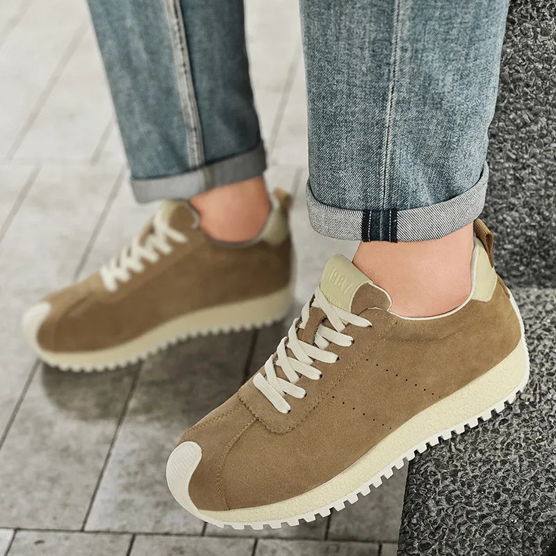 2025 Retro Men Casual Sneakers Comfortable Suede Leather Trainers