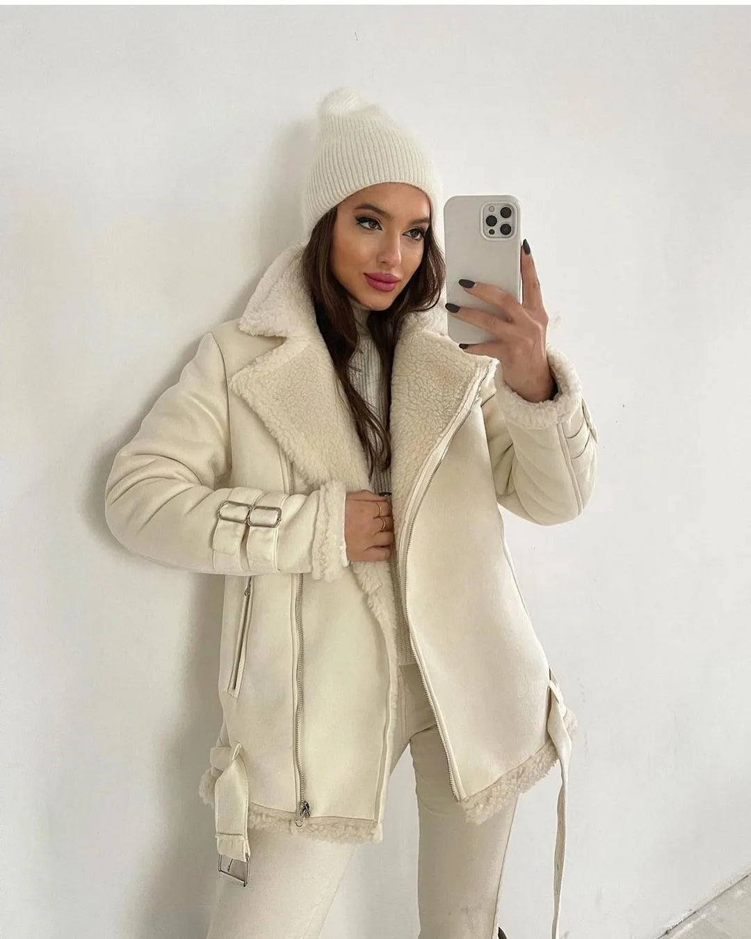 Women's Classic Shearling Bomber Jacket for Warm Winter Style