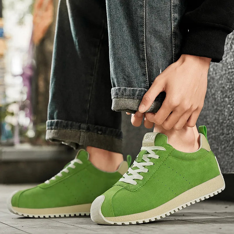 2025 Retro Men Casual Sneakers Comfortable Suede Leather Trainers