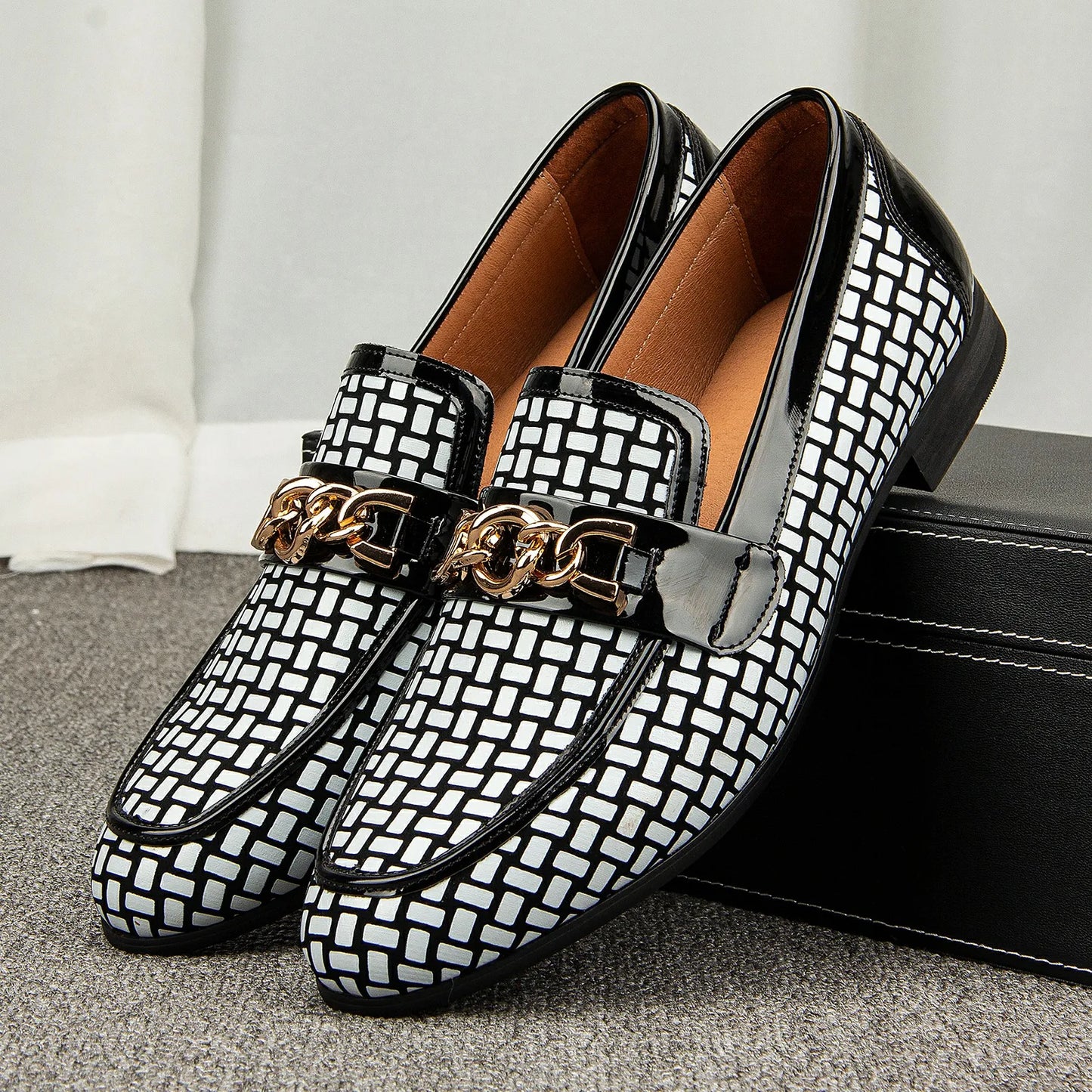 Men's Brown Shoes Pattern Printing Men's Dress Loafer Shoes Slip-on Casual Loafer Smoking Slipper